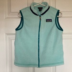 Patagonia 4T fleece vest